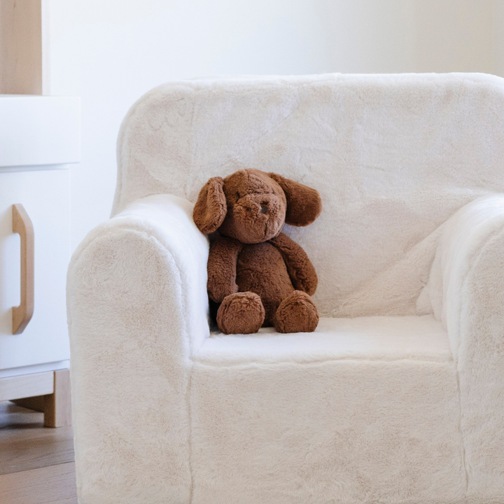 STUFFED ANIMALS: Lamb