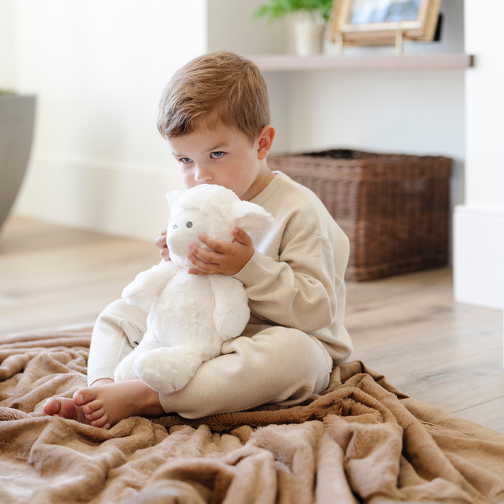 STUFFED ANIMALS: Puppy