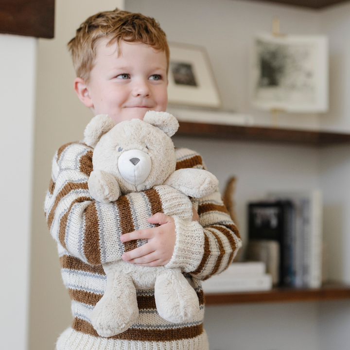 STUFFED ANIMALS: Lamb