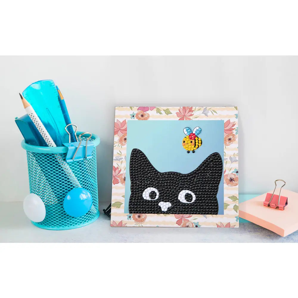 Mischievous Cat Cameo Quick Dotz