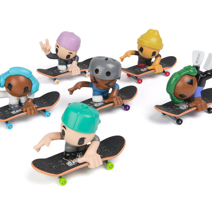 Sk8 Crew Fingerboard with Assistive Figure