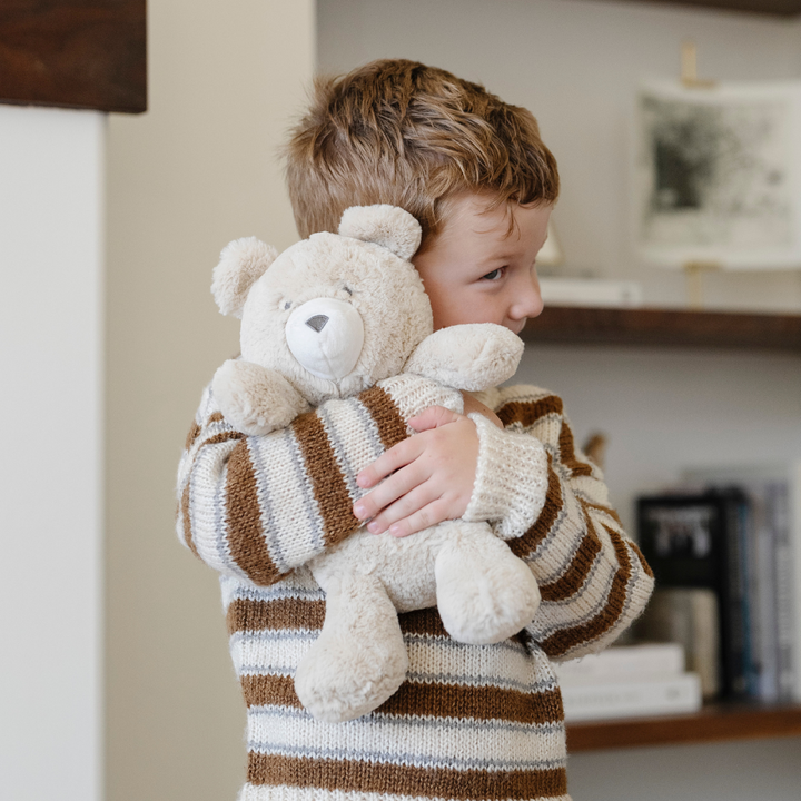 STUFFED ANIMALS: Lamb