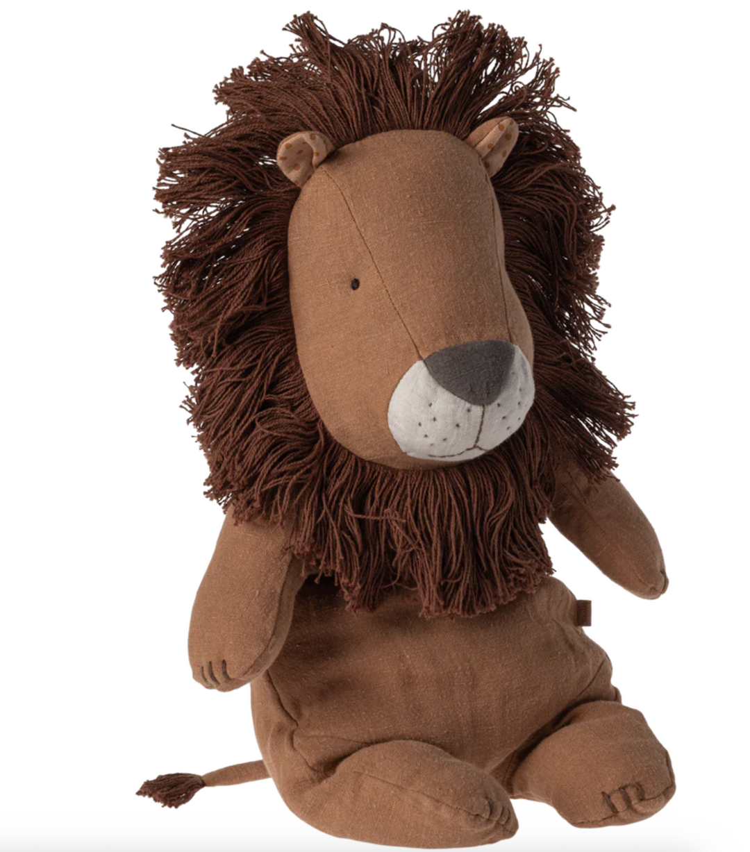 Lion Medium