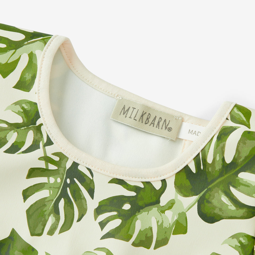 Green Leaf Ruffle Pocket Bib